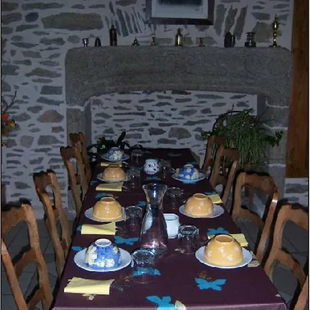Inn De La Pagnoune Loubaresse (Cantal)